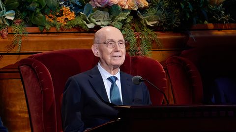 President Henry B. Eyring speaking at general conference